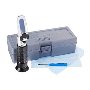 Hand Refractometer PT-465 - Popular Traders